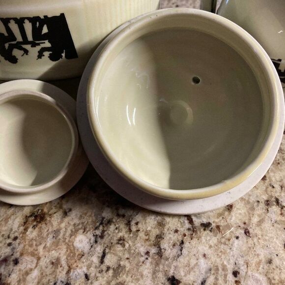 Hall's Vintage Silhouette Teapot with Creamer and Sugar including lids - Picture 11 of 14